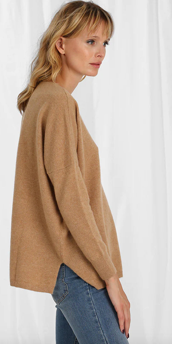 Minnie Rose Cashmere Boyfriend V