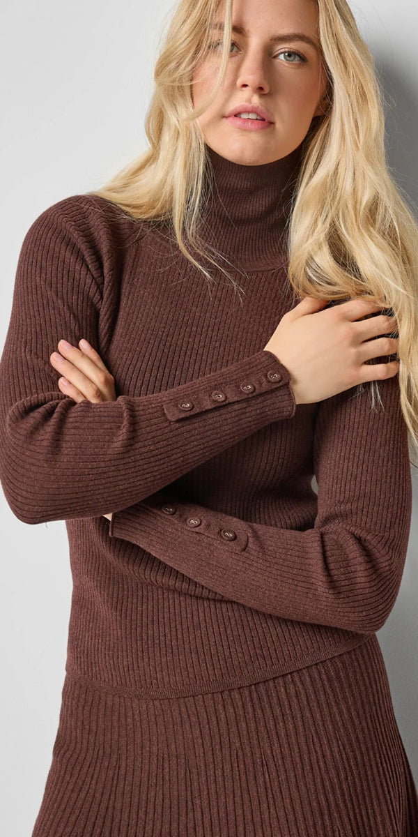 Lilla P Slim Rib Turtleneck